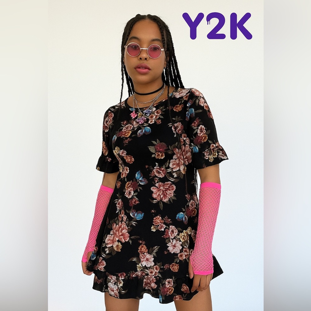 Sofi Angel Black Floral Cocktail Mini Dress S Y2k Casual Short Sleeve Whimsical